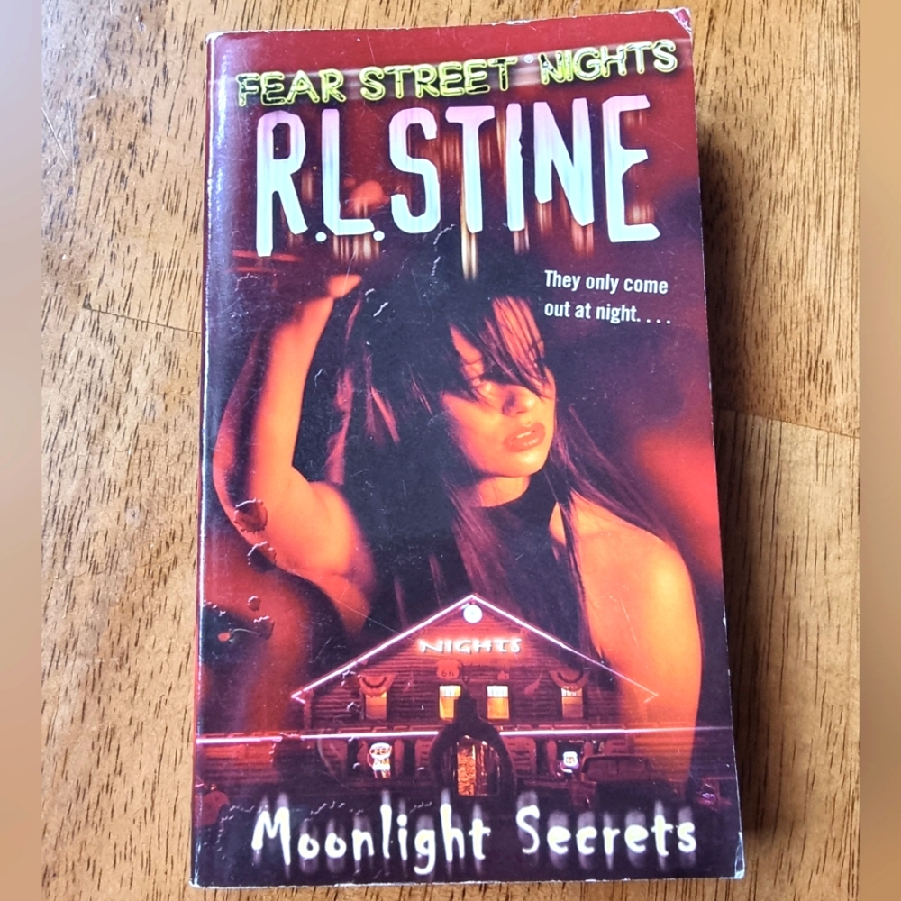 Fear Street Nights: Moonlight Secrets Book R.L. STINE Vtg 2000s